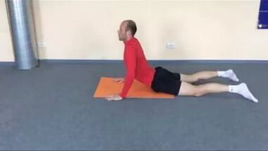 Ariketa terapiak osteokondrosiarekin ahuldutako bizkarreko muskuluak indartzen lagunduko du